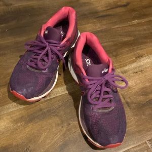 Asics Gel Nimbus 19 Women Size 6.5  Purple & Pink Shoes